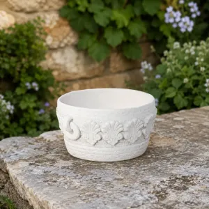 Vaso da Giardino Rotondo Compatto di Lusso con Motivo a Stelo Botanico Scolpito - Vasi di Lusso Vista lifestyle di Luxury Group International