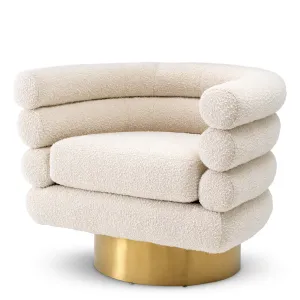 Luxuriöser Sessel aus cremefarbenem Bouclé mit mehrschichtigem Rollendesign und goldenem Fuß – 87 cm – Luxus-Hotelmöbel Vorderansicht von Luxury Group International