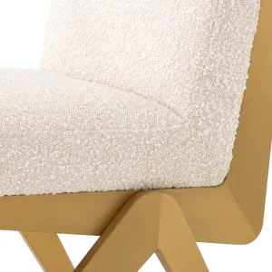 Chaise de Salle à Manger en Bouclé Crème de Luxe avec Structure Métallique Dorée - Mobilier d'Hôtel de Luxe Vue détaillée par Luxury Group International