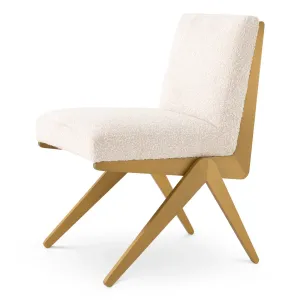 Chaise de Salle à Manger en Bouclé Crème de Luxe avec Structure Métallique Dorée - Mobilier d'Hôtel de Luxe Vue de côté par Luxury Group International