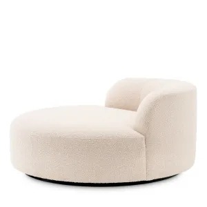 Sofá Curvo de Bouclé Crema de Lujo con Diseño Escultural - Mobiliario de Hotel de Lujo Vista lateral por Luxury Group International
