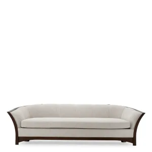 Luxus Cremefarbenes Sofa mit geschwungener Form und dunklem Holzrahmen – Wohnzimmer- & Hotelausstattung – Luxusmöbel Vorderansicht von Luxury Group International