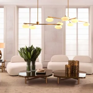 Canapé Modulaire Courbé Crème de Luxe avec Coussins de Dossier Sculpturaux - Mobilier de Luxe pour Hôtels Vue lifestyle par Luxury Group International