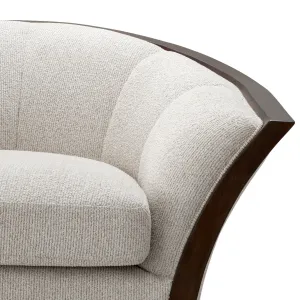 Luxuriöser, cremefarbener Polstersessel mit geschwungenem Gestell aus dunklem Holz – Wohnzimmer – Luxuriöse Hotelmöbel Detailansicht von Luxury Group International