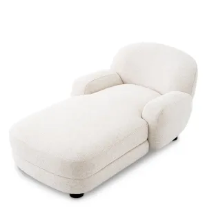 Chaise Lounge de Lujo Tapizado en Crema con Patas Negras - Mobiliario de Hotel de Lujo Vista lateral por Luxury Group International