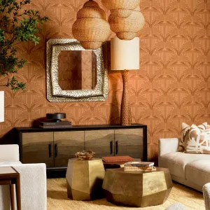 Specchio da parete di lusso “Golden Square” con cornice dalla texture martellata – 100 cm - Arredamento di lusso per hotel Vista lifestyle di Luxury Group International