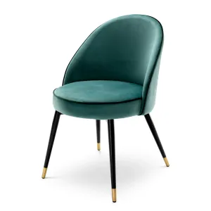 Ensemble de 2 Chaises de Salle à Manger Luxueuses Vertes avec Pieds Métalliques Noirs et Dorés - Mobilier de Luxe pour Hôtels Vue de côté par Luxury Group International