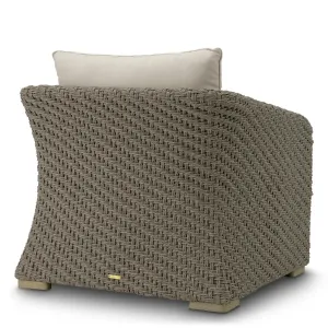 Luxuriöser Outdoor-Sessel aus grauem Kunstrattan mit sandfarbenen Kissen – 90 cm – Luxuriöse Hotelmöbel Rückansicht von Luxury Group International