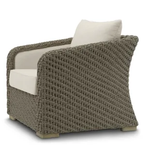 Luxuriöser Outdoor-Sessel aus grauem Kunstrattan mit sandfarbenen Kissen – 90 cm – Luxuriöse Hotelmöbel Seitenansicht von Luxury Group International