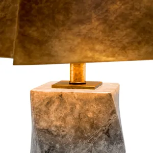 Luxus Marmor-Tischlampe mit Goldfarbener Schirm für Moderne Elegante Innenräume Detailansicht von Luxury Group International