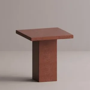 Mesa Pedestal Cuadrada de Concreto Granate de Lujo para Espacios Interiores y Exteriores por Luxury Group International