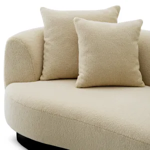 Luxus Modernes Sofa in Hellbeigem Strukturstoff mit Breiten Abgerundeten Armlehnen Detailansicht von Luxury Group International