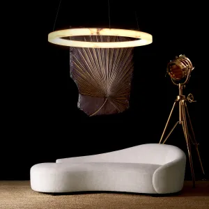 Lampadario Anello Moderno di Lusso in Bianco con Venature in Marmo di Alabastro Vista lifestyle di Luxury Group International
