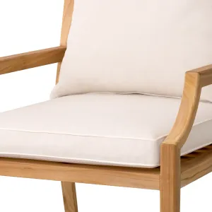 Luxuriöser Outdoor-Sessel aus natürlichem Teakholz mit cremefarbenen Kissen – 69 cm – Luxus-Hotelmöbel Detailansicht von Luxury Group International