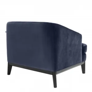 Sillón de lujo de terciopelo azul marino con respaldo curvo y patas negras – 85 cm - Mobiliario de lujo para hoteles Vista trasera por Luxury Group International