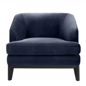 Sillón de lujo de terciopelo azul marino con respaldo curvo y patas negras – 85 cm - Mobiliario de lujo para hoteles Vista frontal por Luxury Group International