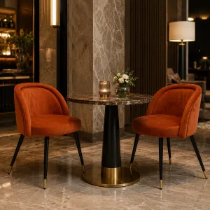 Juego de 2 Sillas de Comedor Tapizadas en Naranja de Lujo con Patas Negras y Doradas - Sillas de Comedor de Lujo Vista lifestyle por Luxury Group International