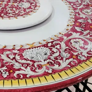 Luxus Outdoor-Runder Lazy Susan Esstisch mit Rot-Weißem Ornamentalen Rankenmotiv Detailansicht von Luxury Group International