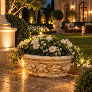 Jardinière ovale de luxe avec relief floral sculpté - Jardinières de luxe Vue lifestyle par Luxury Group International