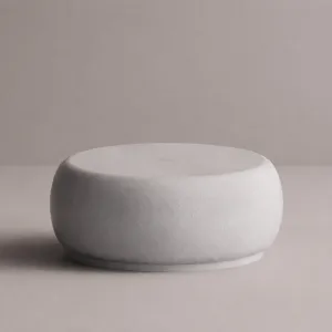 Table Basse Ronde de Luxe au Design Sculptural Imitation Pierre par Luxury Group International