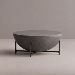 Luxus Runder Beton-Couchtisch mit Schalenförmiger Tischplatte und Metallgestell – Runder Couchtisch von Luxury Group International