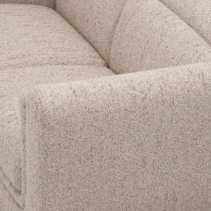 Luxus Skulpturales Beiges Sofa mit Geschwungener Form und Kokon-Silhouette Vorderansicht von Luxury Group International