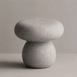 Luxus Skulpturaler Couchtisch mit modernem Sockeldesign von Luxury Group International