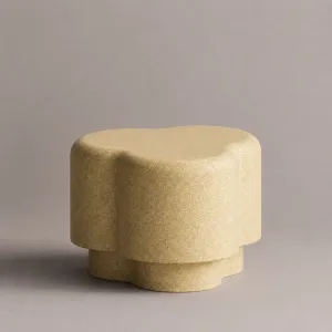 Table basse sculpturale de luxe au design moderne organique et doux par Luxury Group International