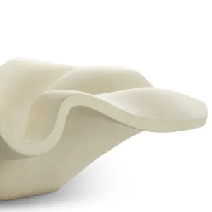 Ciotola Decorativa Scultorea a Forma di Fiore con Design a Petali Fluttuanti - Mobili di Lusso per Hotel Vista dettaglio di Luxury Group International
