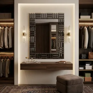 Luxus Wandspiegel in Rauchgrau mit Facettiertem Geometrischem Glasrahmen Lifestyle-Ansicht von Luxury Group International