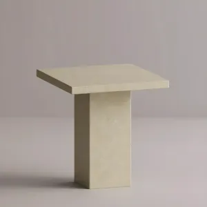 Mesa Pedestal Cuadrada de Concreto de Lujo para Uso Interior y Exterior por Luxury Group International