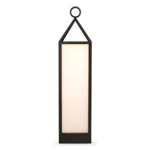 Lanterne extérieure noire haute avec panneaux givrés et poignée anneau - Mobilier hôtelier de luxe Vue de côté par Luxury Group International