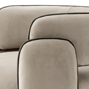 Sillón Lounge Tapizado de Lujo en Taupe Gris Mate con Respaldo Curvo - Mobiliario de Hotel de Lujo Vista detalle por Luxury Group International