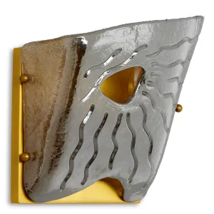 Lampada da Parete di Lusso in Vetro Testurizzato con Design Artistico a Onde e Cornice Dorata - Arredamento di Lusso per Hotel Vista frontale di Luxury Group International