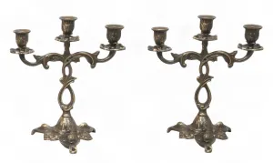 Luxus-Dreiflammiger Bronze-Kerzenhalter im Paar mit barocker Rankensockel - Kerzenhalter von Luxury Group International