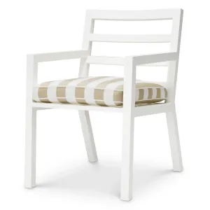 Luxus Weißer Outdoor-Essstuhl mit Beige Gestreiftem Kissen – Gartenmöbel Vorderansicht von Luxury Group International