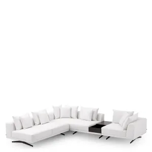 Canapé d'angle blanc de luxe avec table d'appoint intégrée et pieds en métal noir - Mobilier de luxe pour hôtels Vue de face par Luxury Group International
