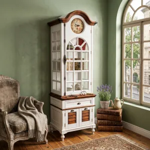 Vitrine de Luxe Blanche en Bois avec Horloge Intégrée et Porte Vitrée Cintrée - Vitrine de Luxe Vue lifestyle par Luxury Group International