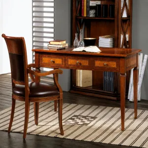 Escritorio Ejecutivo de Madera de Lujo con Triple Cajonera Vista lifestyle por Luxury Group International