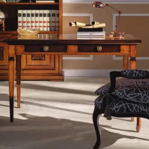 Escritorio de Madera de Lujo con Tapa de Taracea y Almacenamiento de Doble Cajón en Acabado Nogal Vista frontal por Luxury Group International