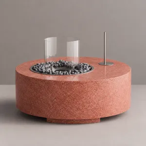 Mesa moderna para fogata exterior con protector de viento de vidrio - Mobiliario de lujo para hoteles por Luxury Group International