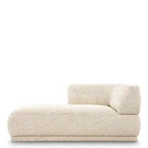 Chaise longue rembourrée moderne avec dossier incurvé et assise profonde - Mobilier d'hôtel de luxe Vue de face par Luxury Group International