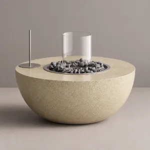 Mesa de Fogata Exterior con Protector de Viento de Cristal y Quemador de Piedra - Mobiliario de Hotel de Lujo por Luxury Group International