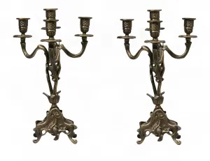 Paire de Chandeliers Baroques de Luxe à Quatre Lumières avec Bras en Volutes et Base Sculpturale par Luxury Group International