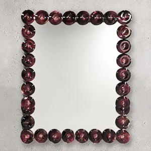 Miroir Mural Rectangulaire de Luxe avec Disques en Verre Bourgogne et Cadre Contemporain Vue de face par Luxury Group International