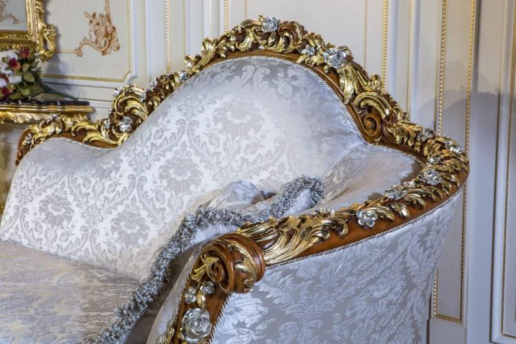 Sofas & Armchairs