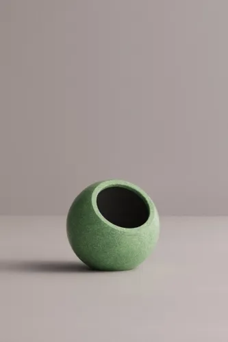 Bowls & Decorative Objects