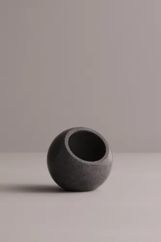 Bowls & Decorative Objects