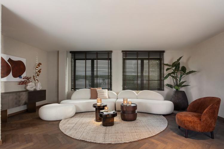 Sofas & Armchairs