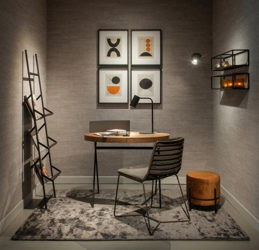 Chairs & Armchairs